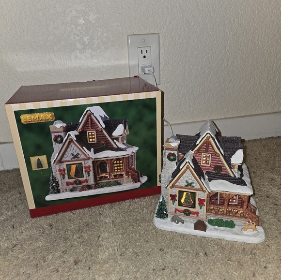Lemax Festive Village House Christmas Cabin Light Up Home Holiday Decor - Picture 11 of 16